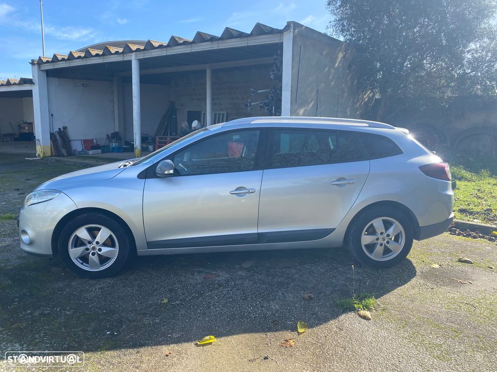 Renault Mégane Sport Tourer dCi 110 FAP Dynamique - 6