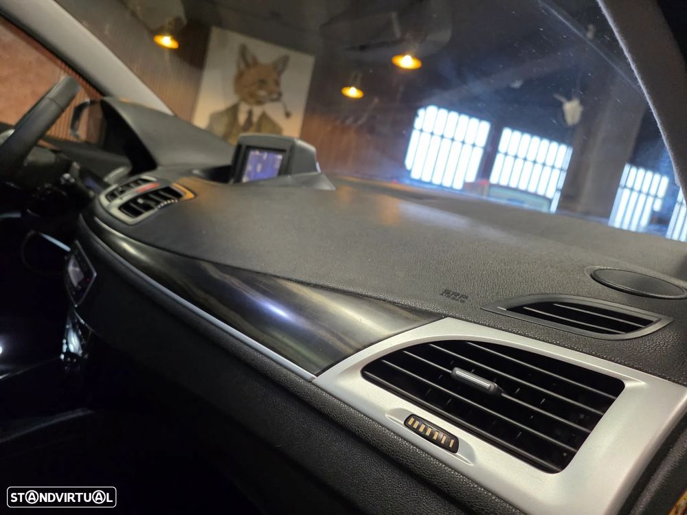 Renault Mégane Coupe 1.5 dCi Dynamique S - 23