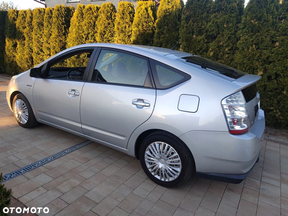 Toyota Prius - 9