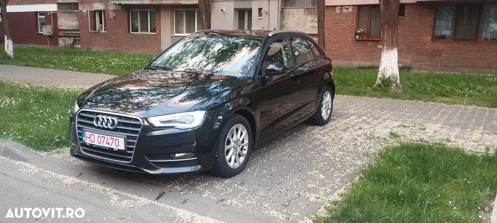 Audi A3 Sportback - 1
