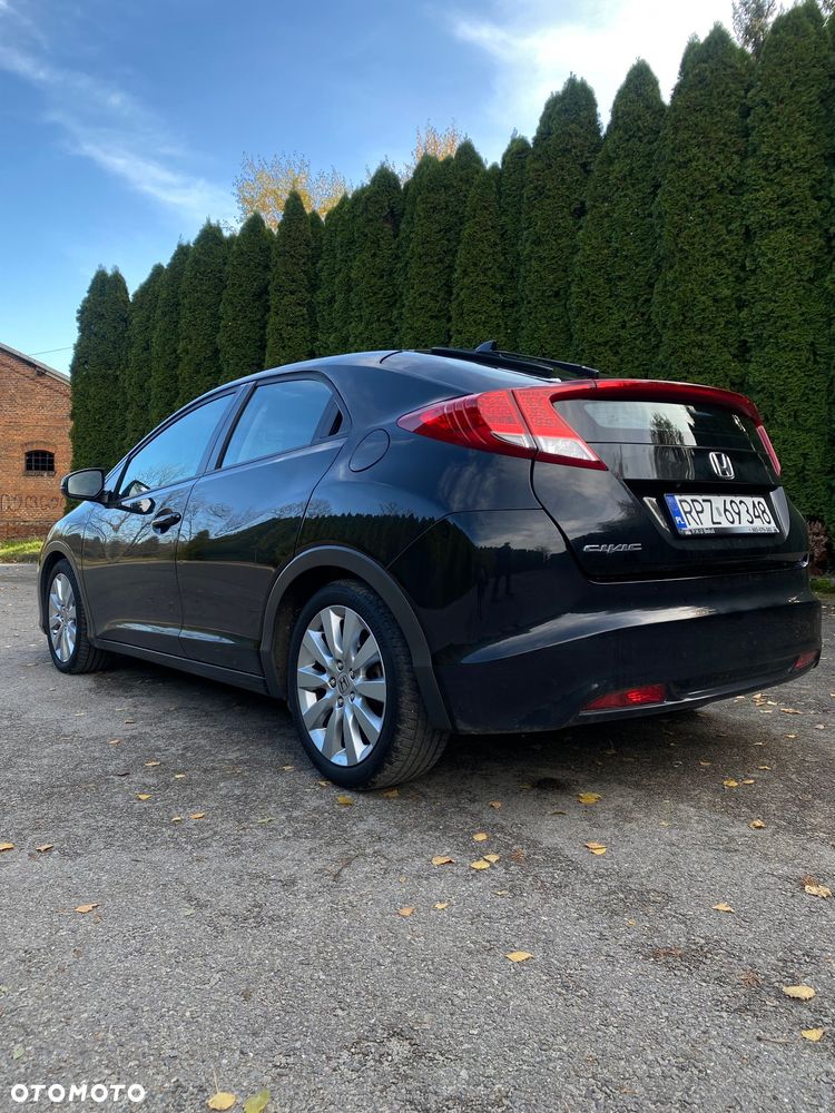 Honda Civic 1.8 Sport - 12