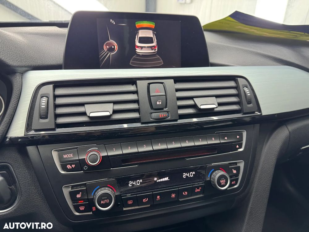 BMW Seria 3 320d Aut. Luxury Line - 25