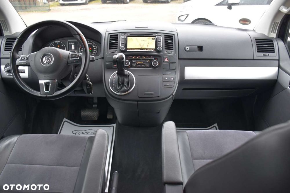Volkswagen Multivan - 5