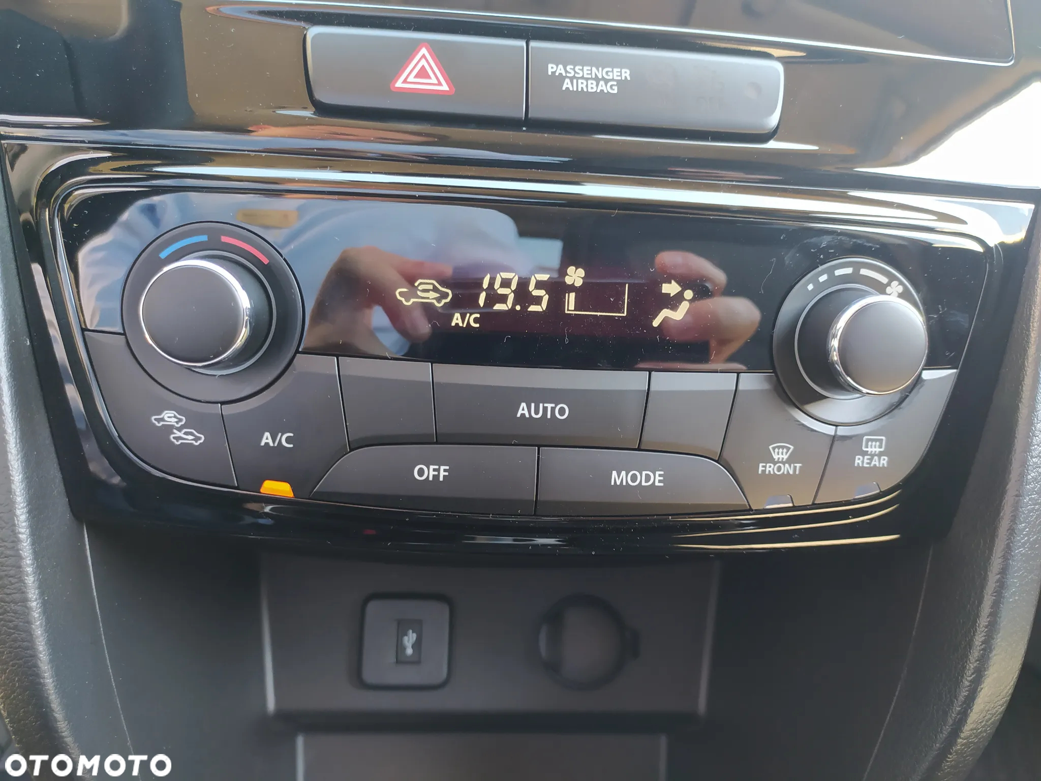 Suzuki Vitara 1.4 Boosterjet mHEV Premium Plus 2WD - 31