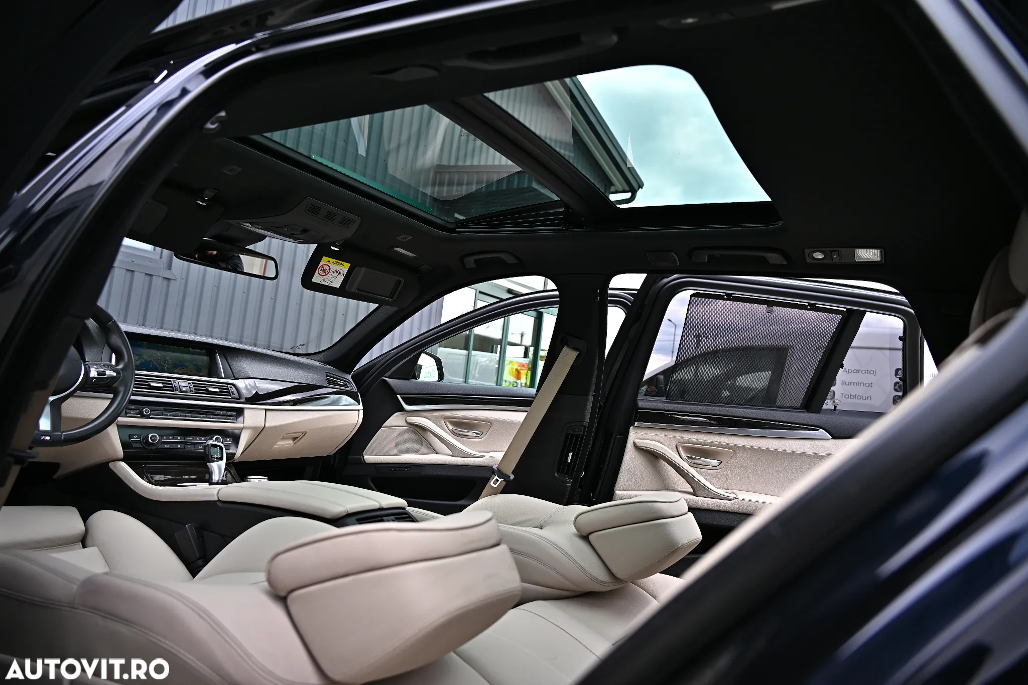 BMW Seria 5 525d xDrive Touring Sport-Aut. - 31