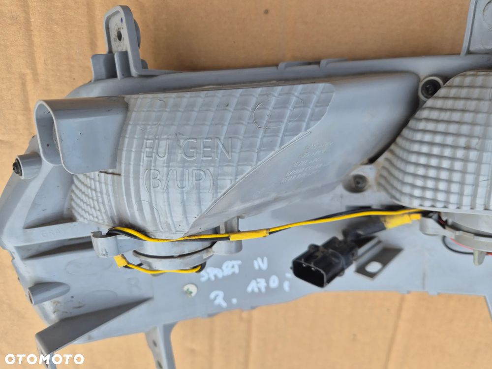 KIA Sportage IV lampa tylna prawa przeciwmgielna.2015-2021.OE.. - 5