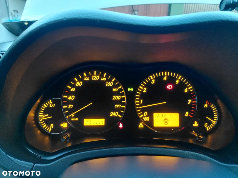 Toyota Avensis 2006 photo 4