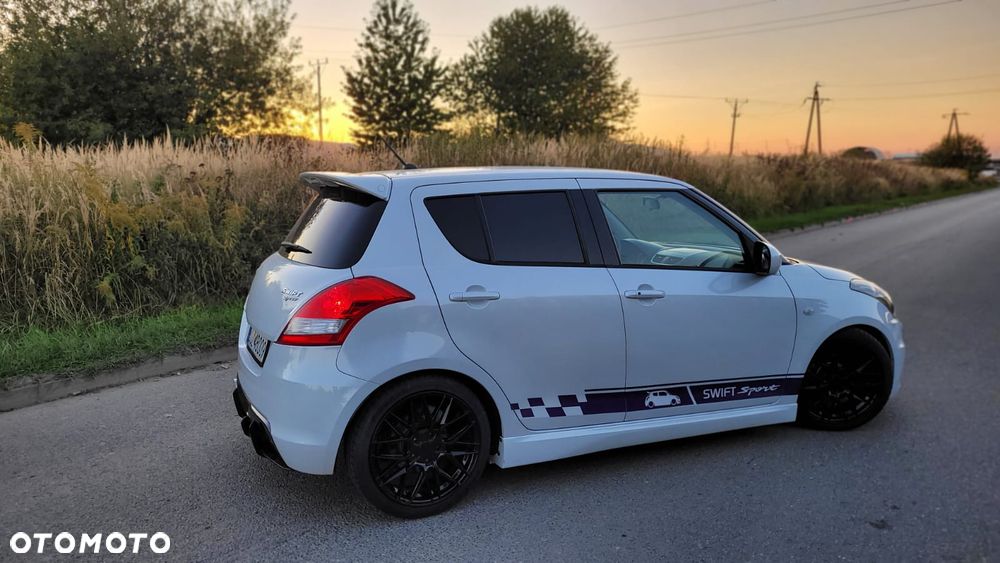 Suzuki Swift 1.6 Sport - 10