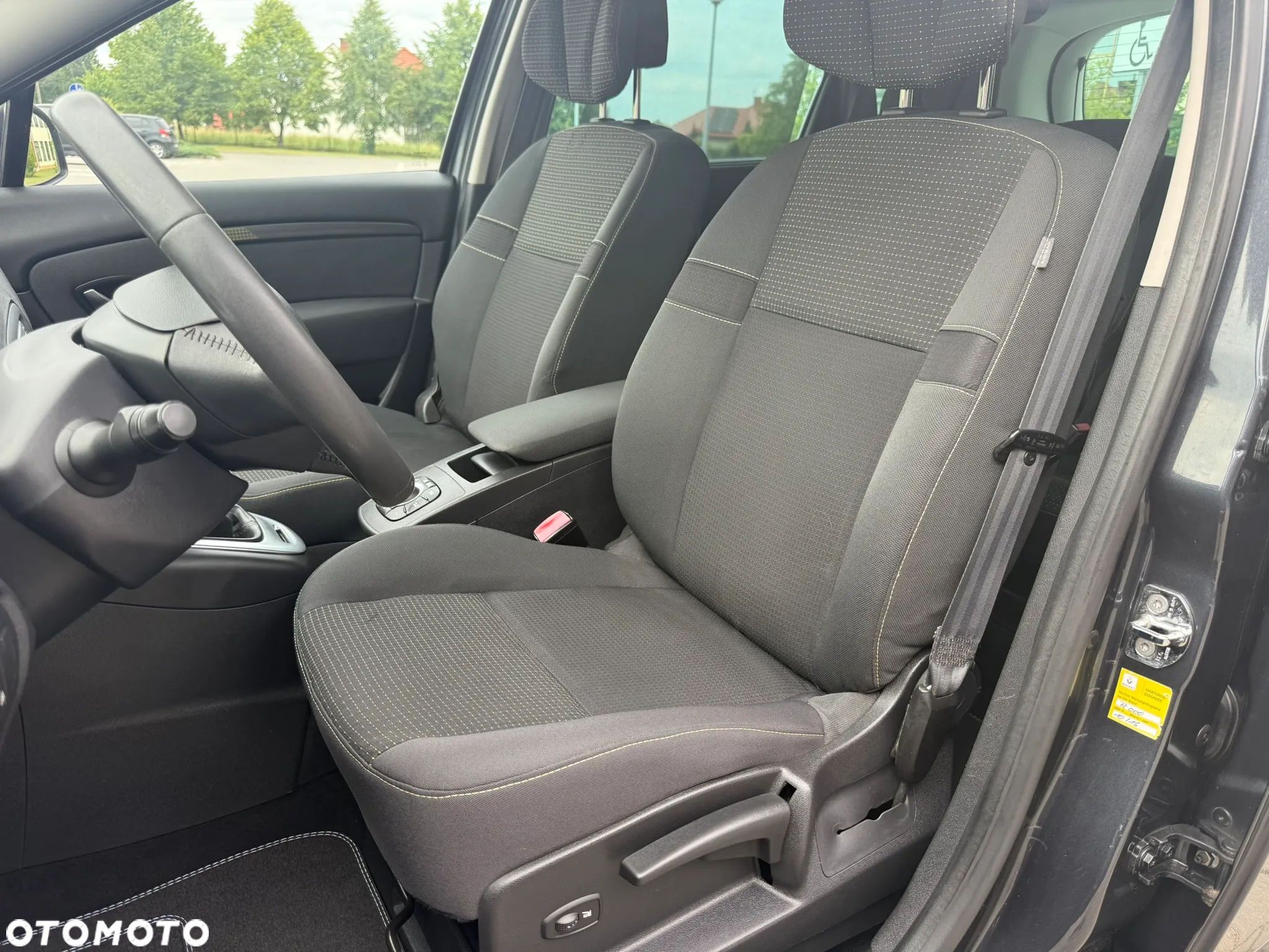 Renault Scenic TCe 130 Dynamique - 23