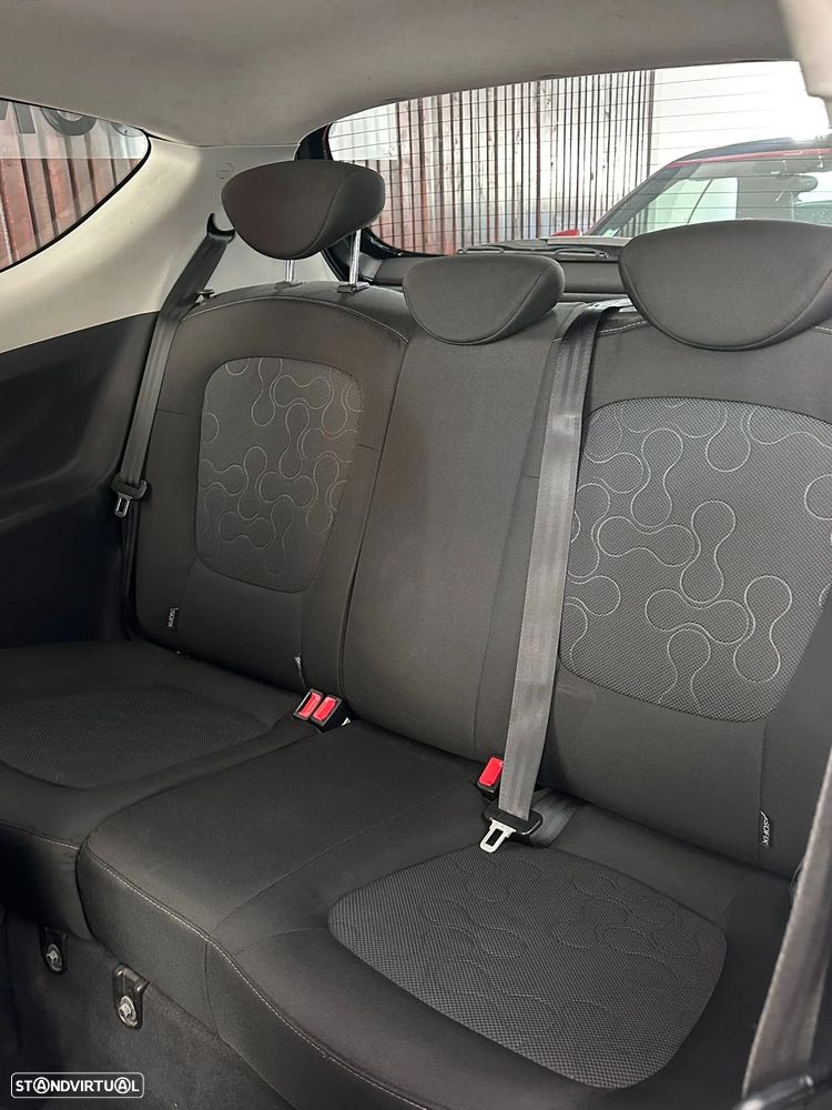 Hyundai i20 1.4 CRDI Comfort - 12