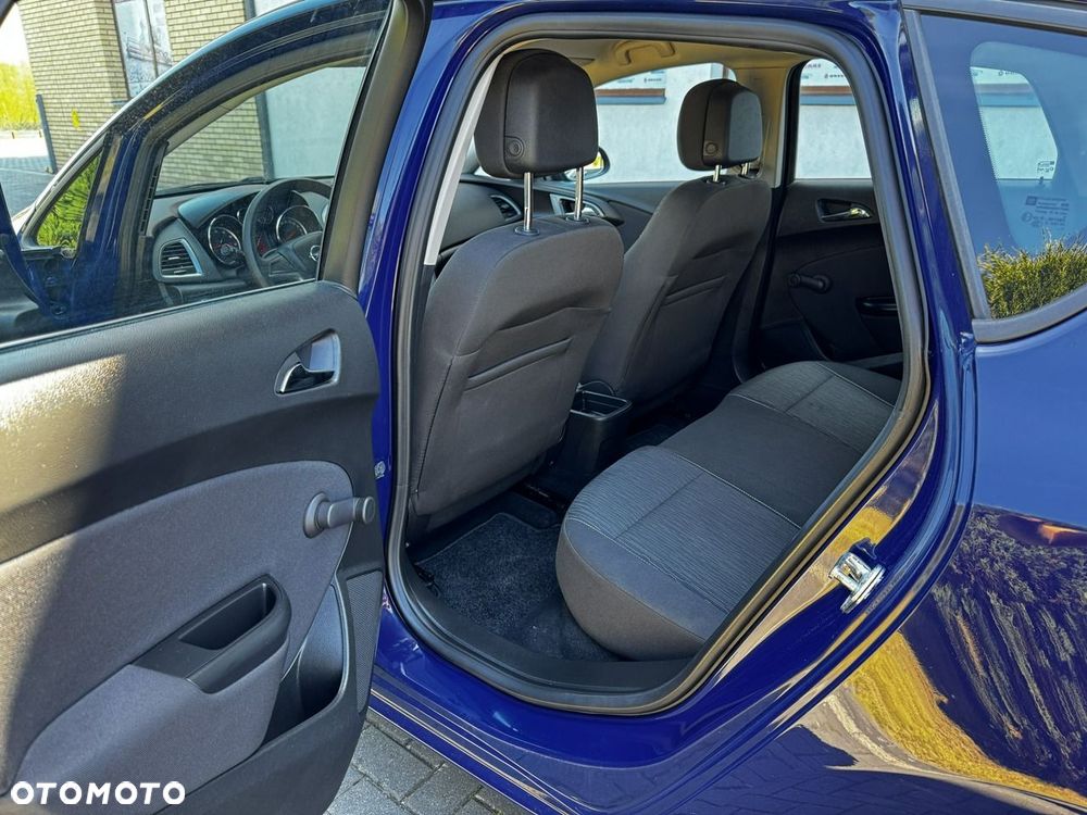 Opel Astra 1.4 Selection - 18