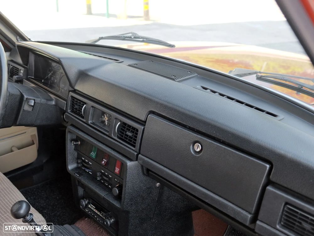 Volvo 244 - 17
