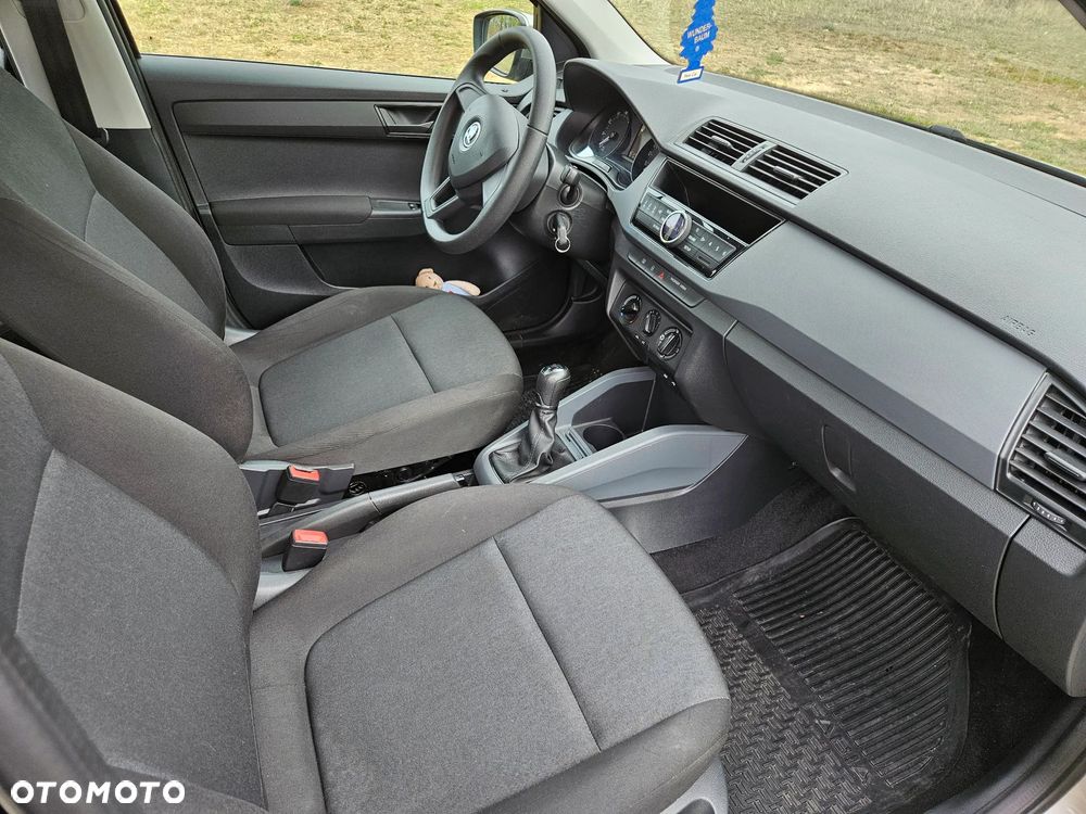 Skoda Fabia 1.2 TSI Active - 6