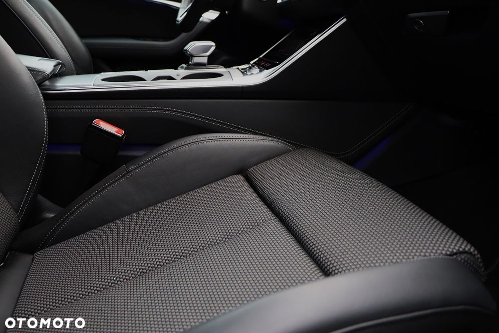 Audi A6 Avant 45 TFSI quattro S tronic S line - 23