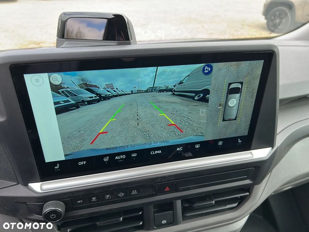 Volkswagen Transporter Kombi L2H1 M1 - 28