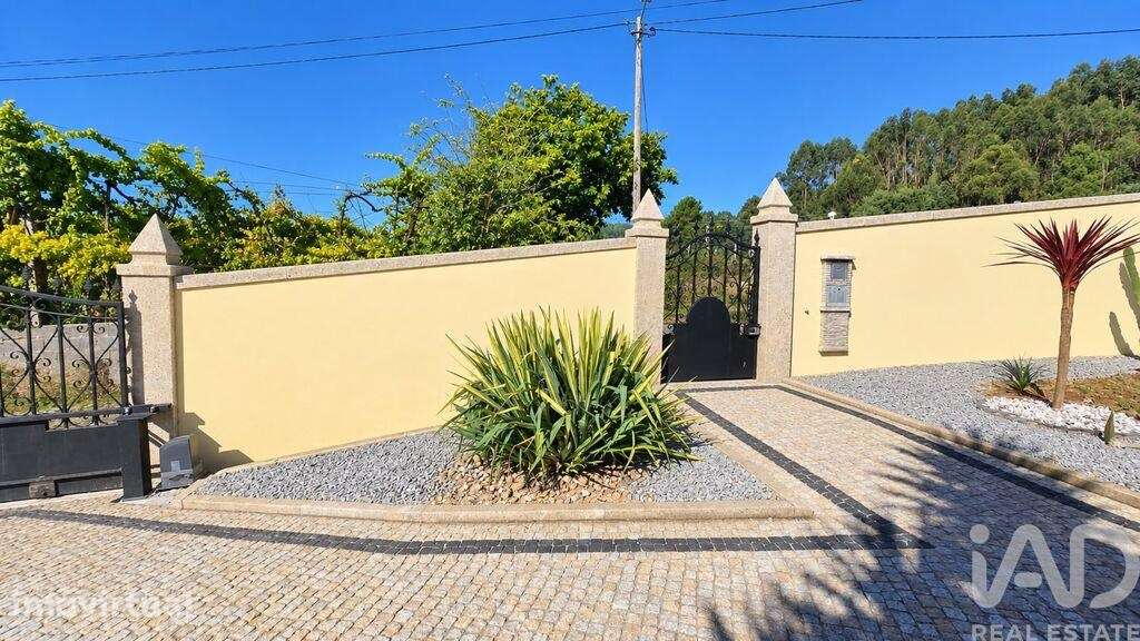 Casa de Campo T6 em Vila Cova da Lixa e Borba de Godim de 567 m2 - Grande imagem: 4/37