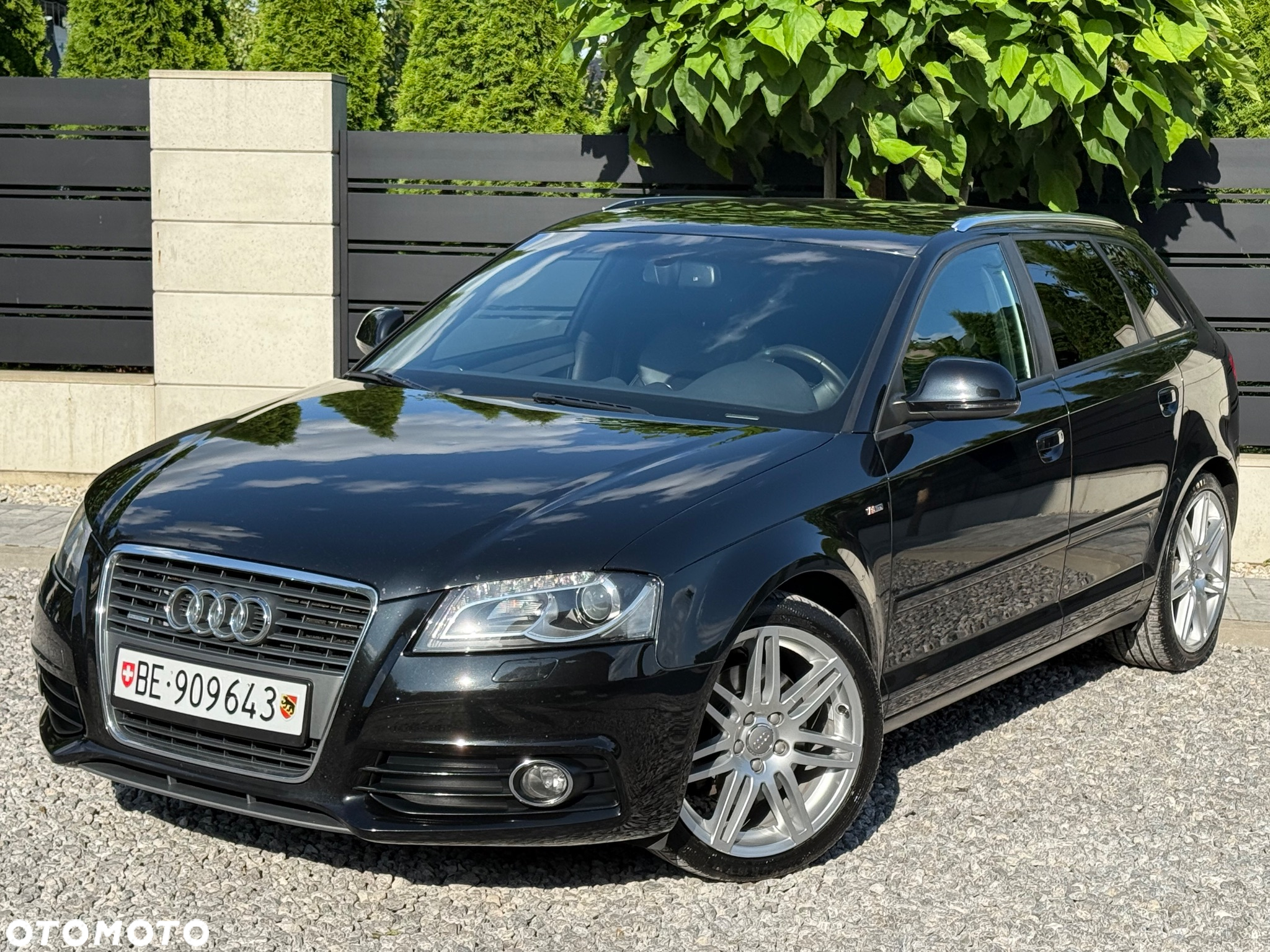 Audi A3 2.0 TFSI Sportback quattro S tronic S line Sportpaket - 2