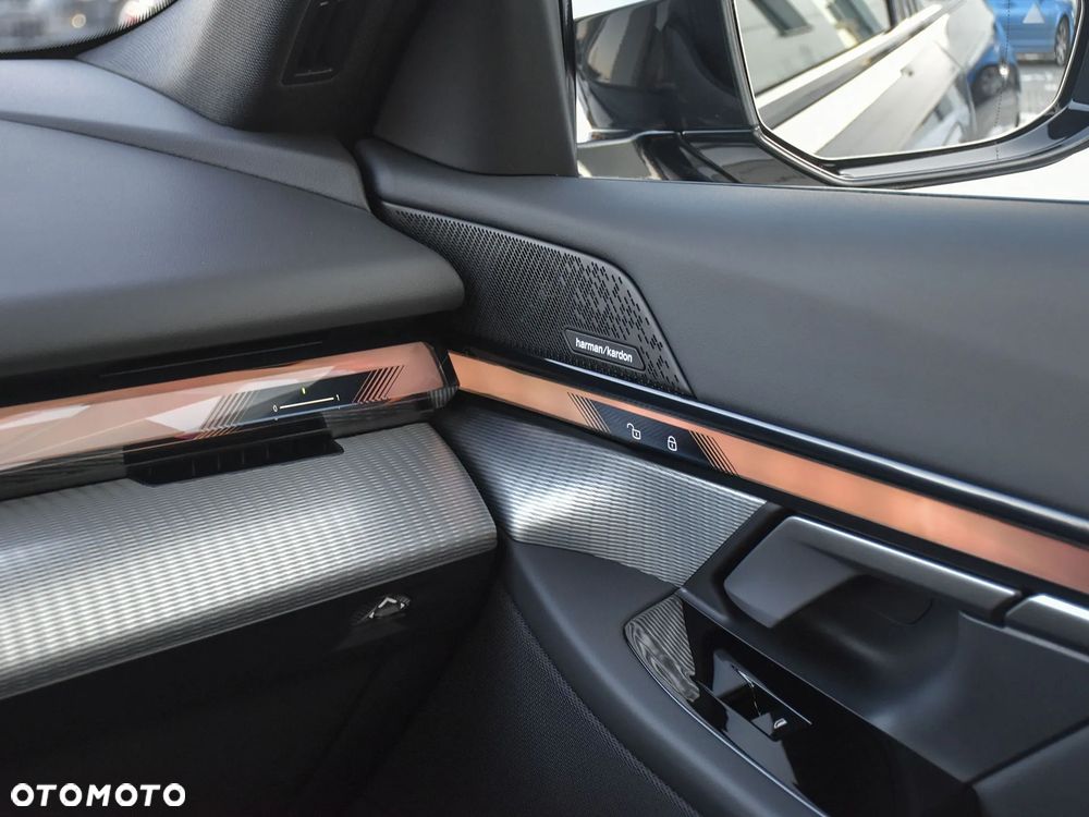 BMW Seria 5 520d xDrive - 31
