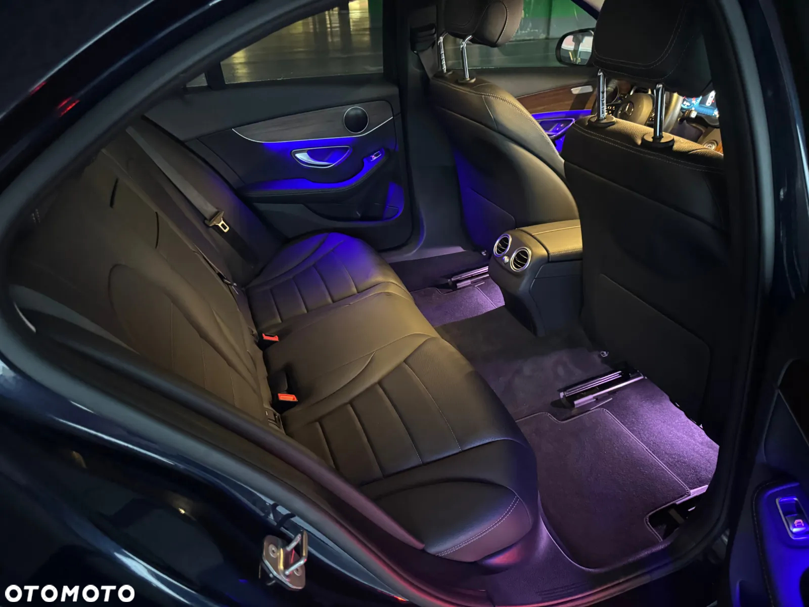 Mercedes-Benz Klasa C 200 d 9G-TRONIC - 21