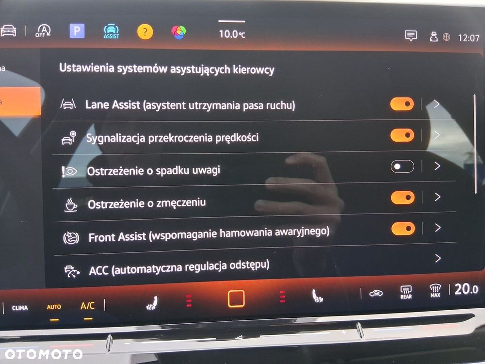 Volkswagen Passat - 25