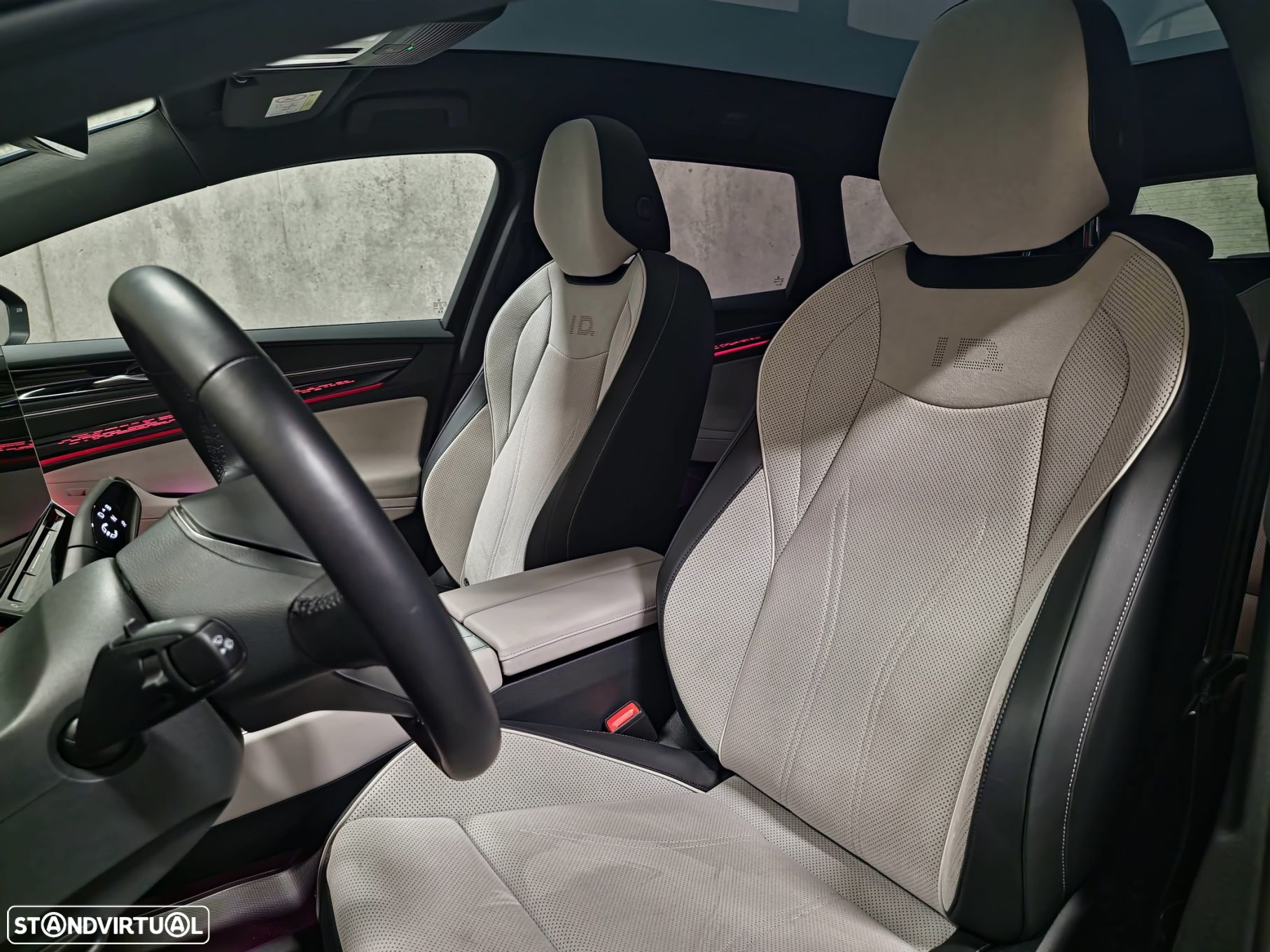 VW ID.7 Tourer 77 kWh Pro Urban - 37
