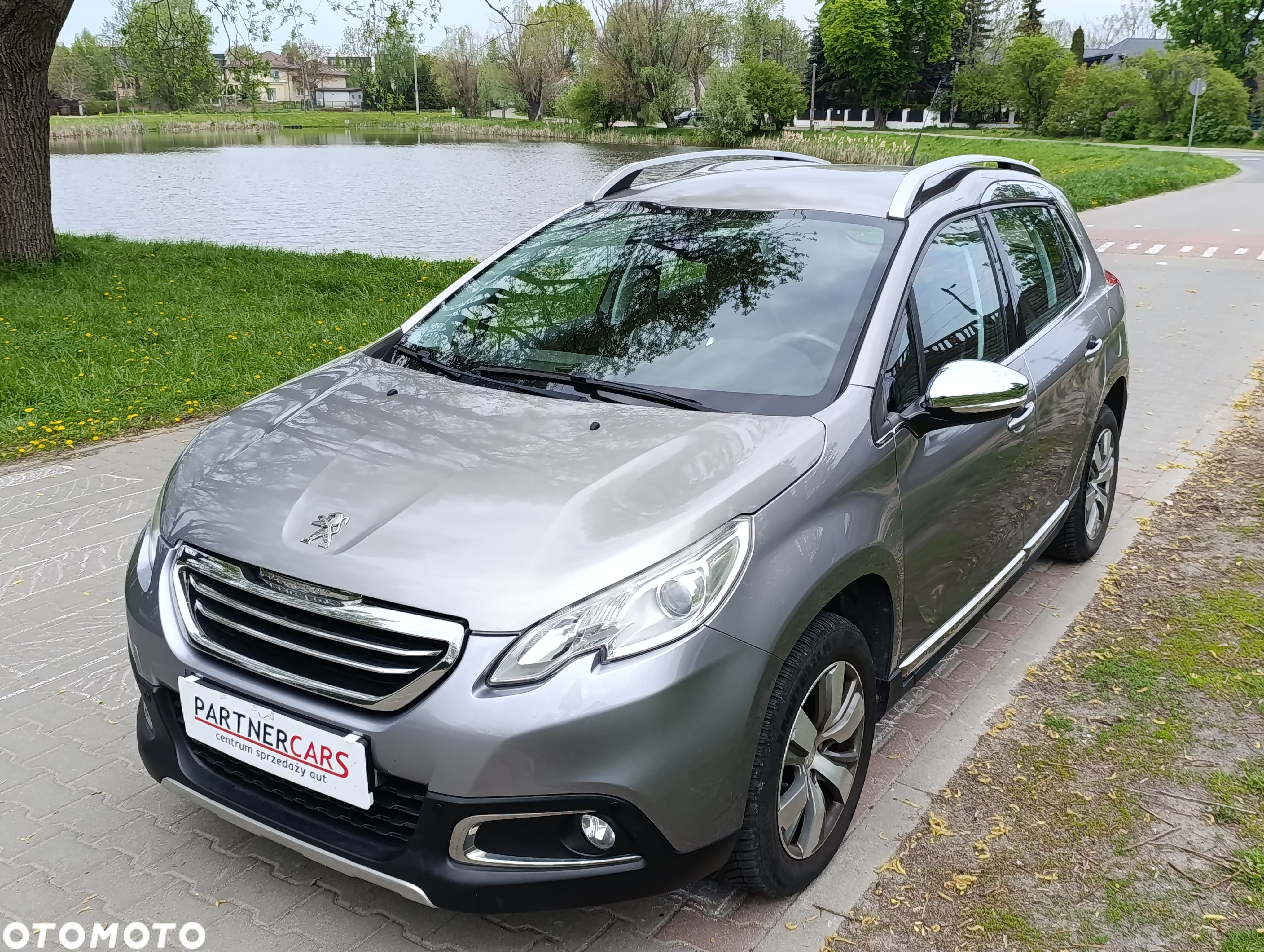 Peugeot 2008 1.2 VTi Allure - 1