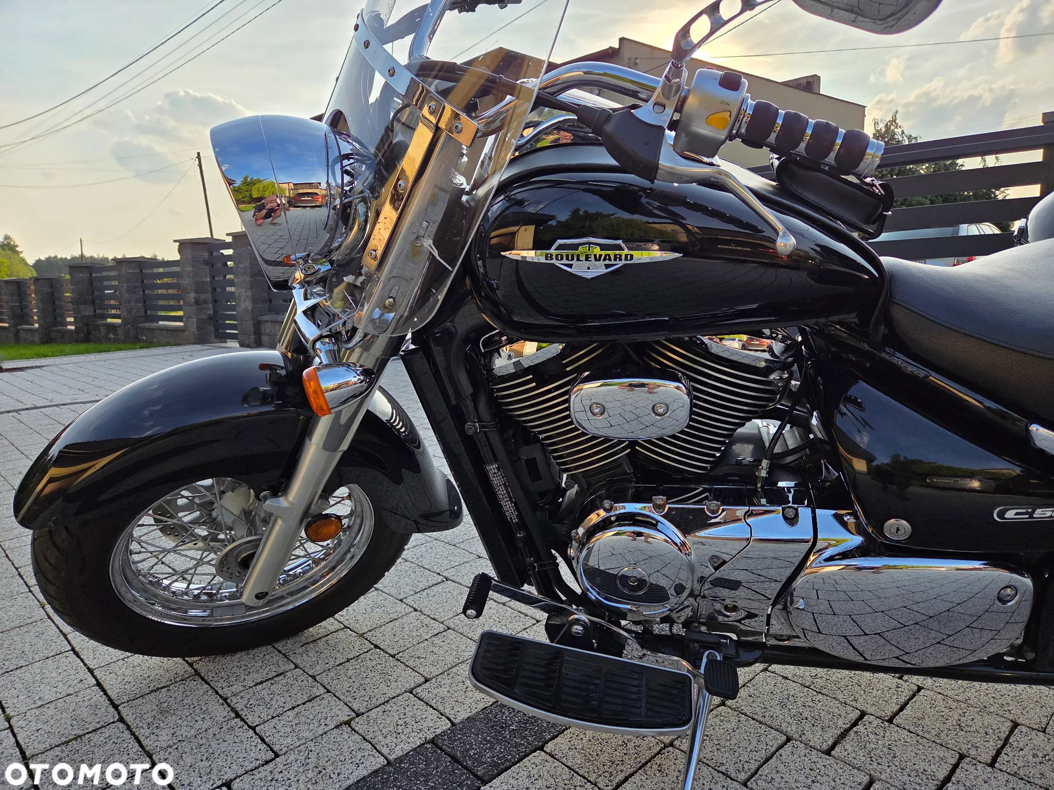 Suzuki VL 800 Volusia - Boulevard C50 - 4