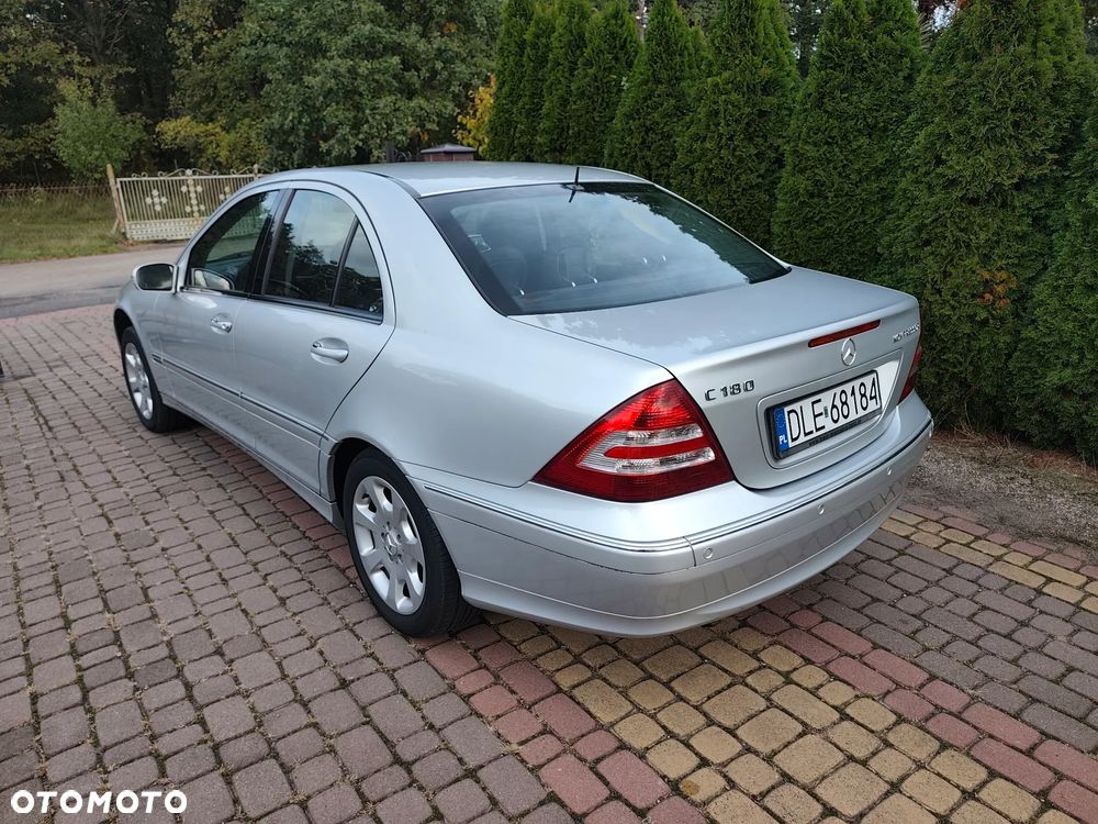 Mercedes-Benz C-Class 2006 photo 3