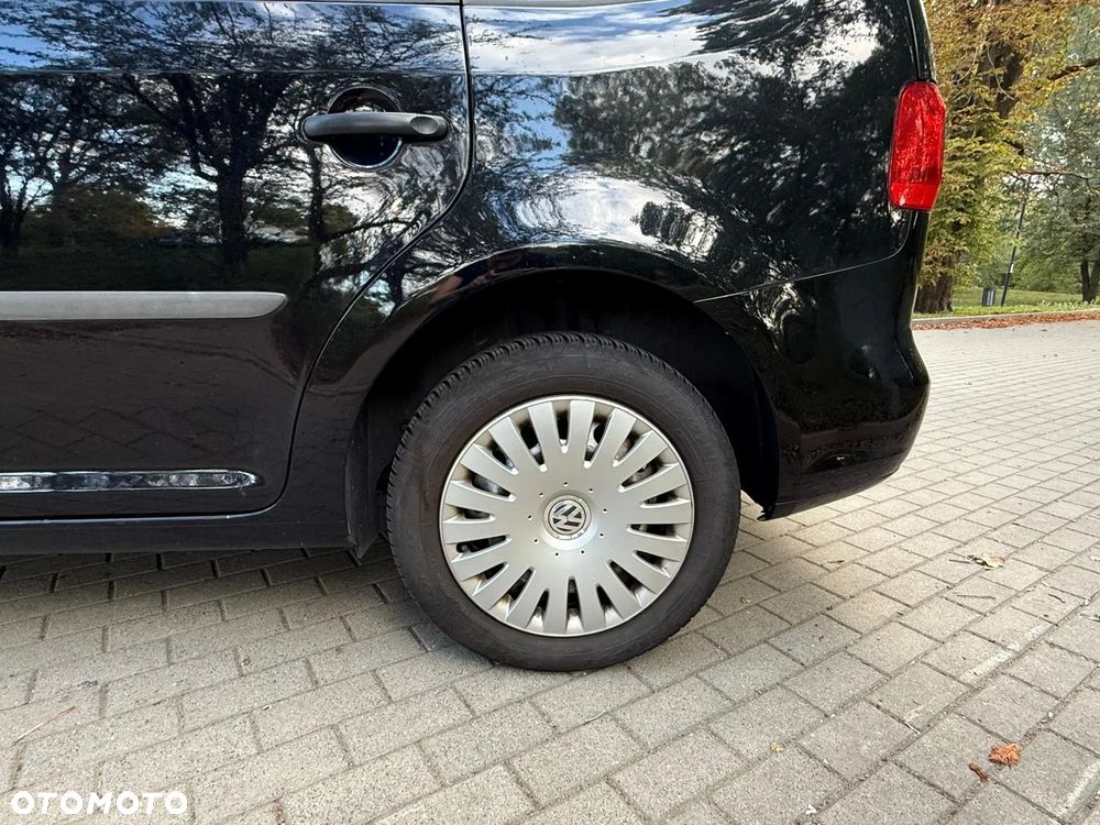 Volkswagen Touran 1.6 TDI DPF BlueMot Trendline - 18