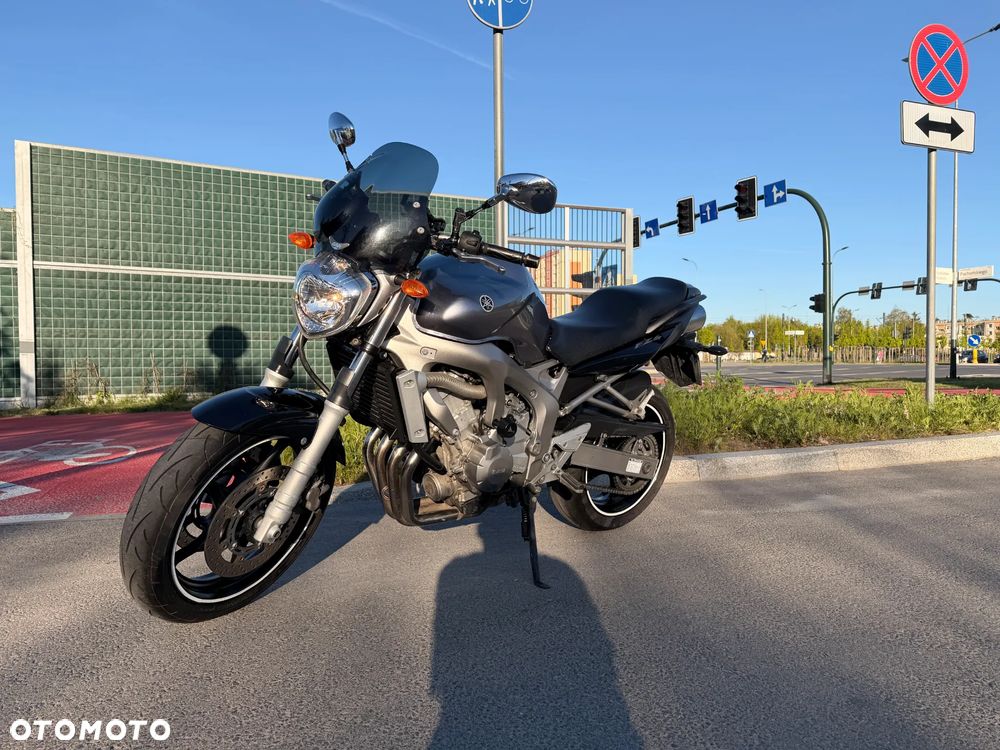 Yamaha FZ6 - 2