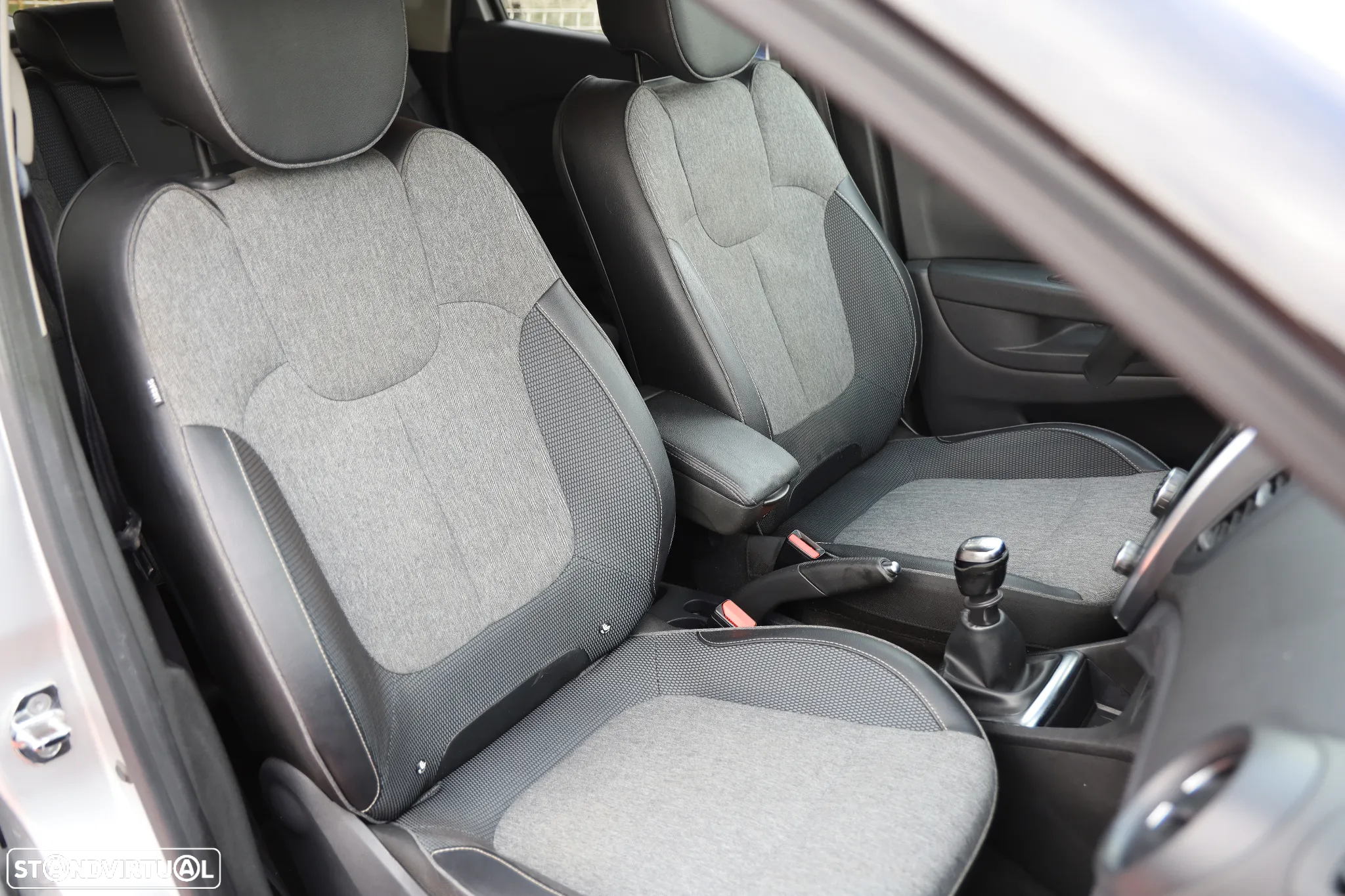Renault Captur 1.5 dCi Exclusive - 6