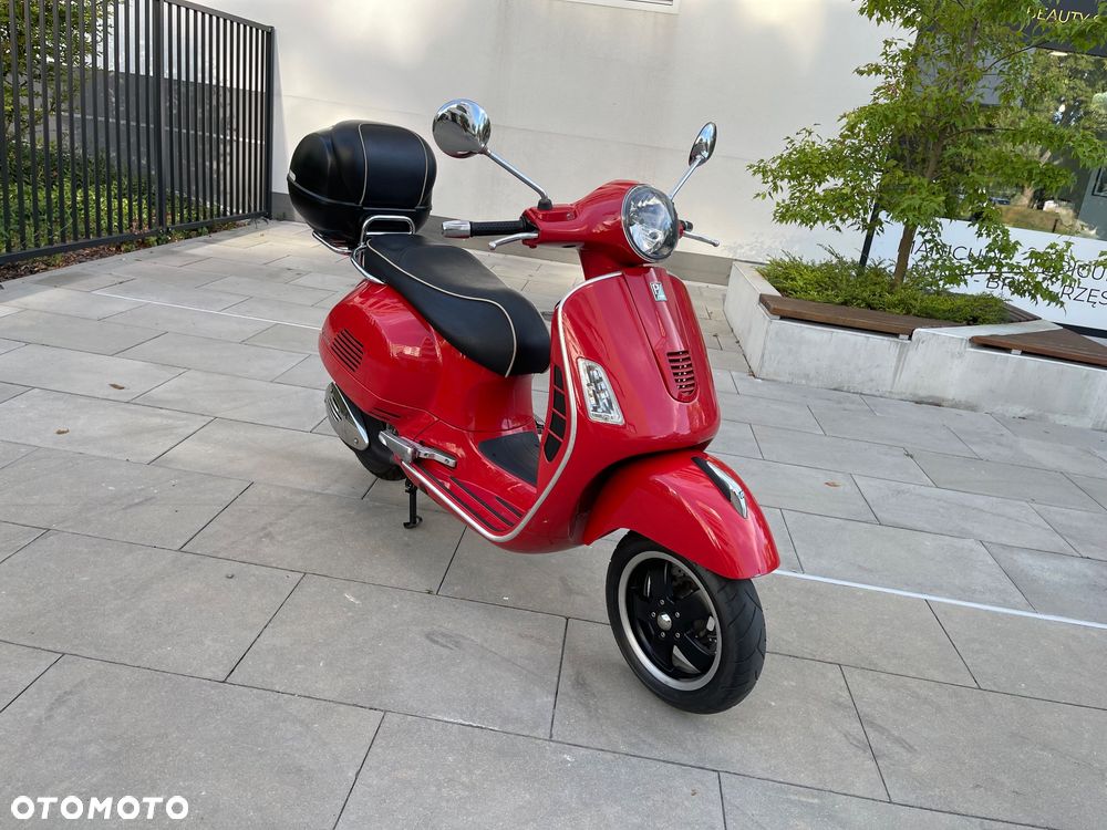 Vespa GTS - 2