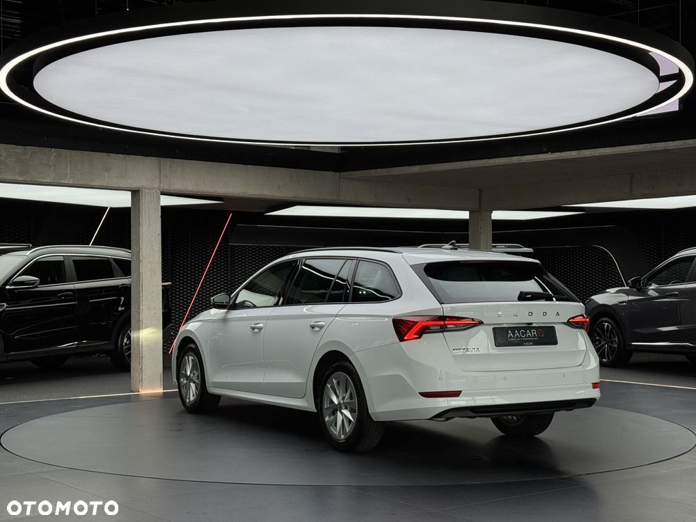 Skoda Octavia 2.0 TDI Ambition DSG - 4