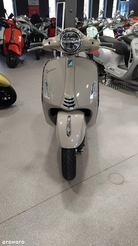 Vespa GTS - 5