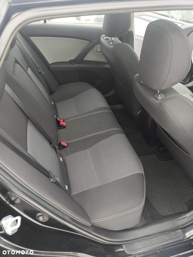 Toyota Avensis Touring Sports 1.6 D-4D Comfort - 25