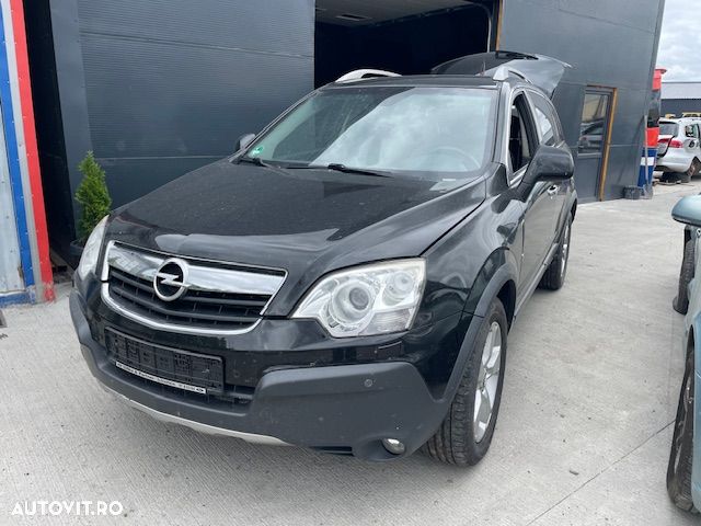 Dezmembrez Opel Antara an 2008 XENON motor 2.0 CDTI 4X4 - 1