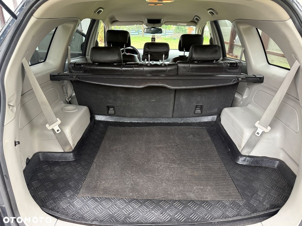 Chevrolet Captiva 2.2 D LTZ - 19