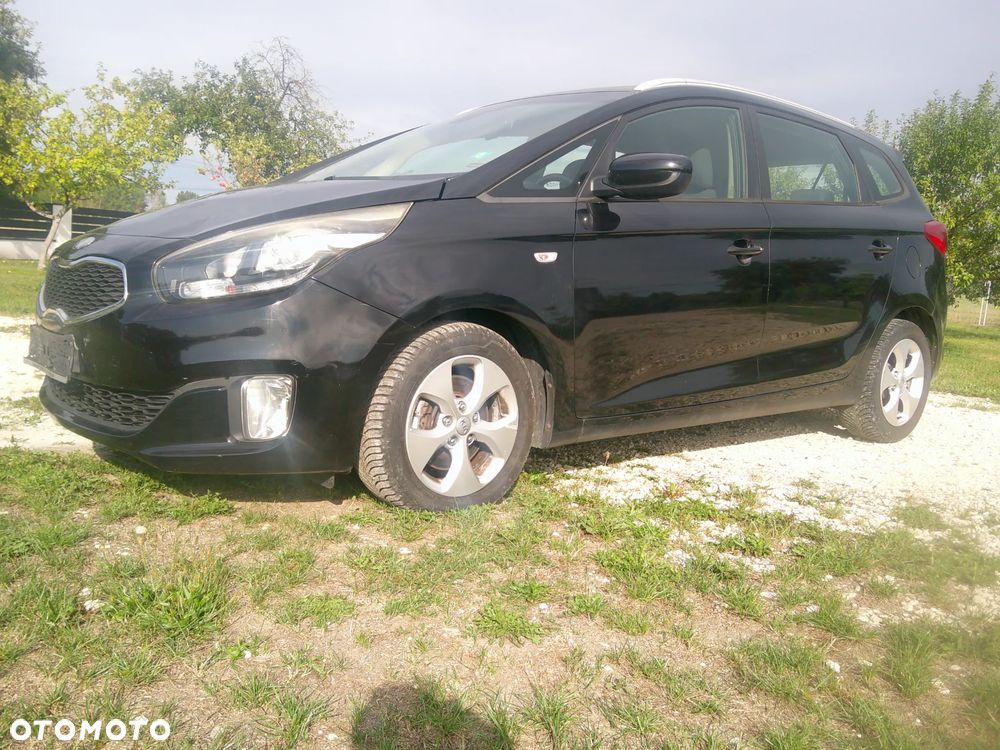 Kia Carens 1.7 CRDi M - 1