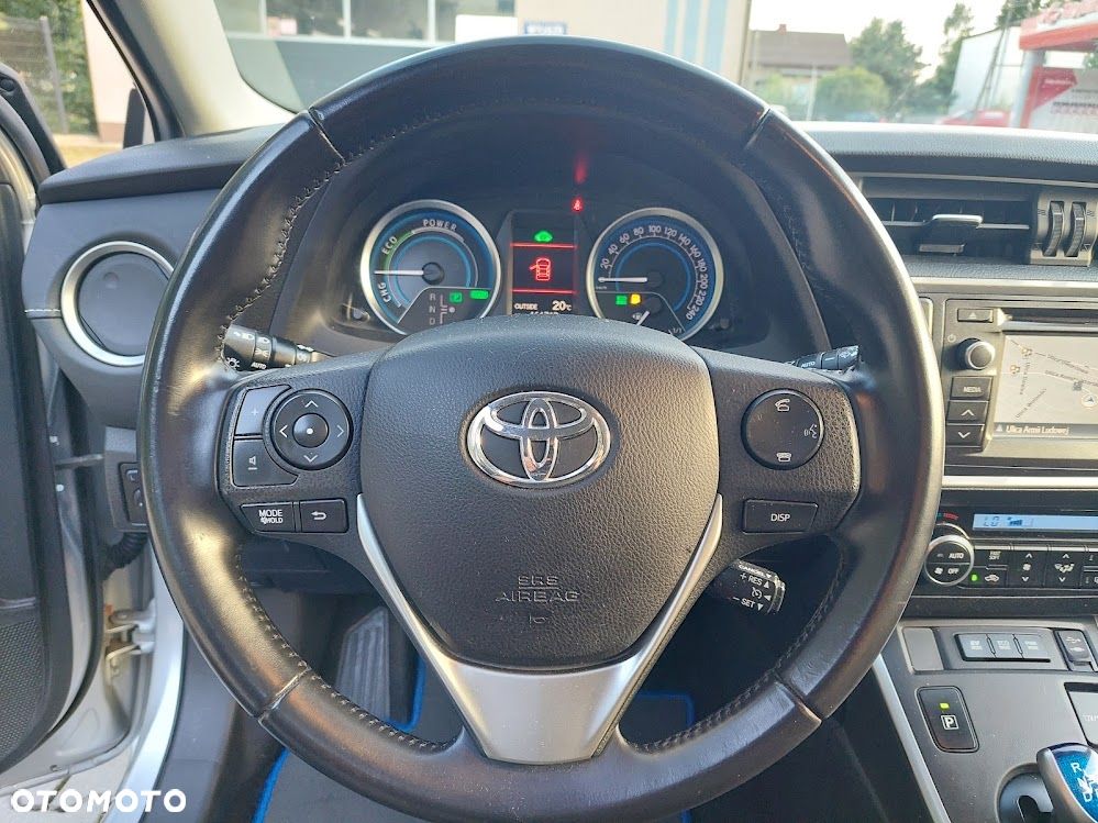 Toyota Auris 1.8 HSD Sol - 17