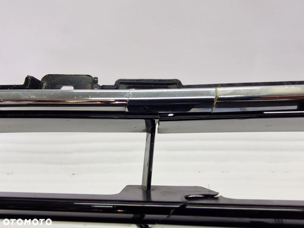 AUDI A4 B8 LIFT 11- ATRAPA / GRILL PRZEDNI PRZÓD , NR 8K0853651E / 8K0853651F , NR AUKCJI GR4 - 26