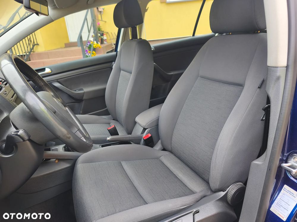 Volkswagen Golf 1.6 Tour - 11