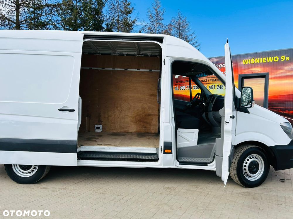 Mercedes-Benz Sprinter - 12
