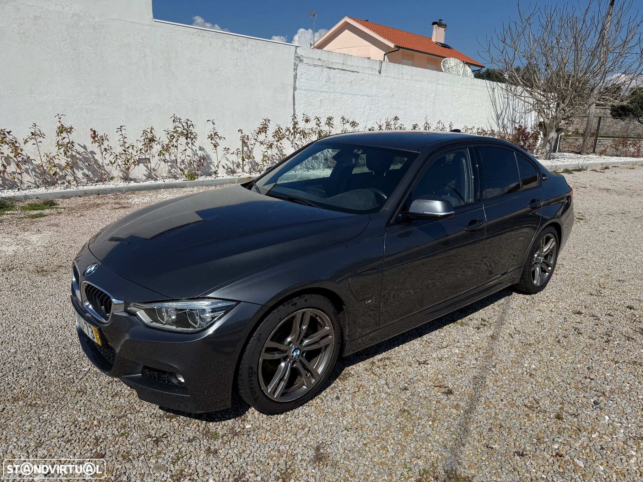 BMW 330 e iPerformance Pack M - 1