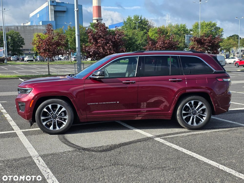 Jeep Grand Cherokee - 11