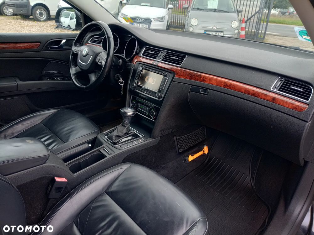 Skoda Superb 1.8 TSI Comfort DSG - 19
