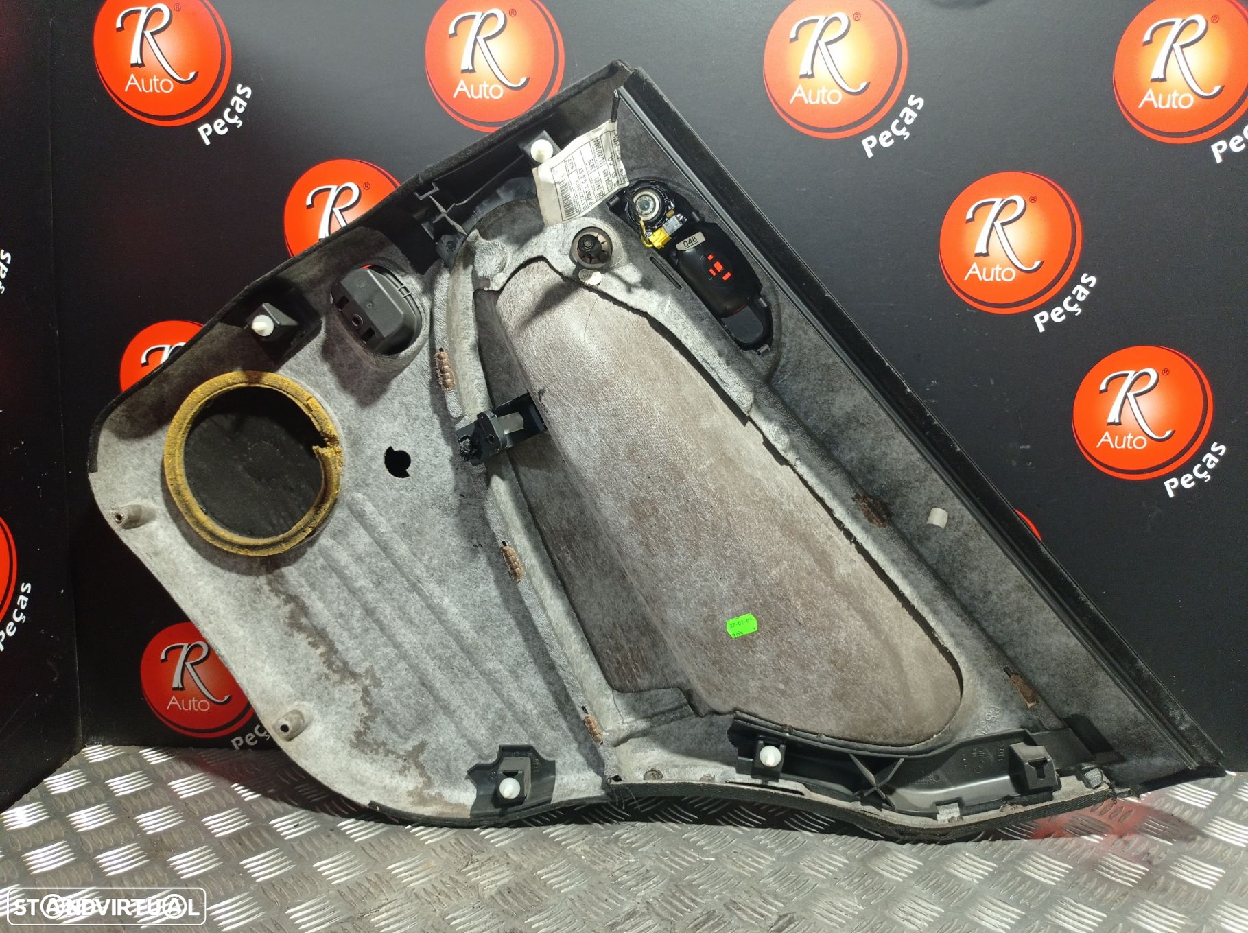 Quartela Frente Direita Alfa Romeo 147 (937_) - 2