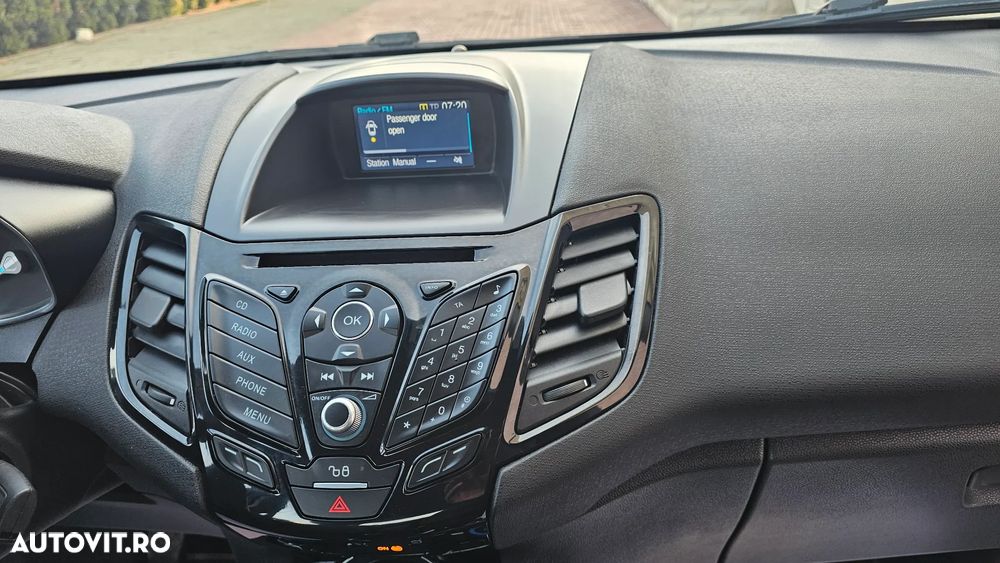 Ford Fiesta 1.0 EcoBoost Start-Stop Titanium - 10