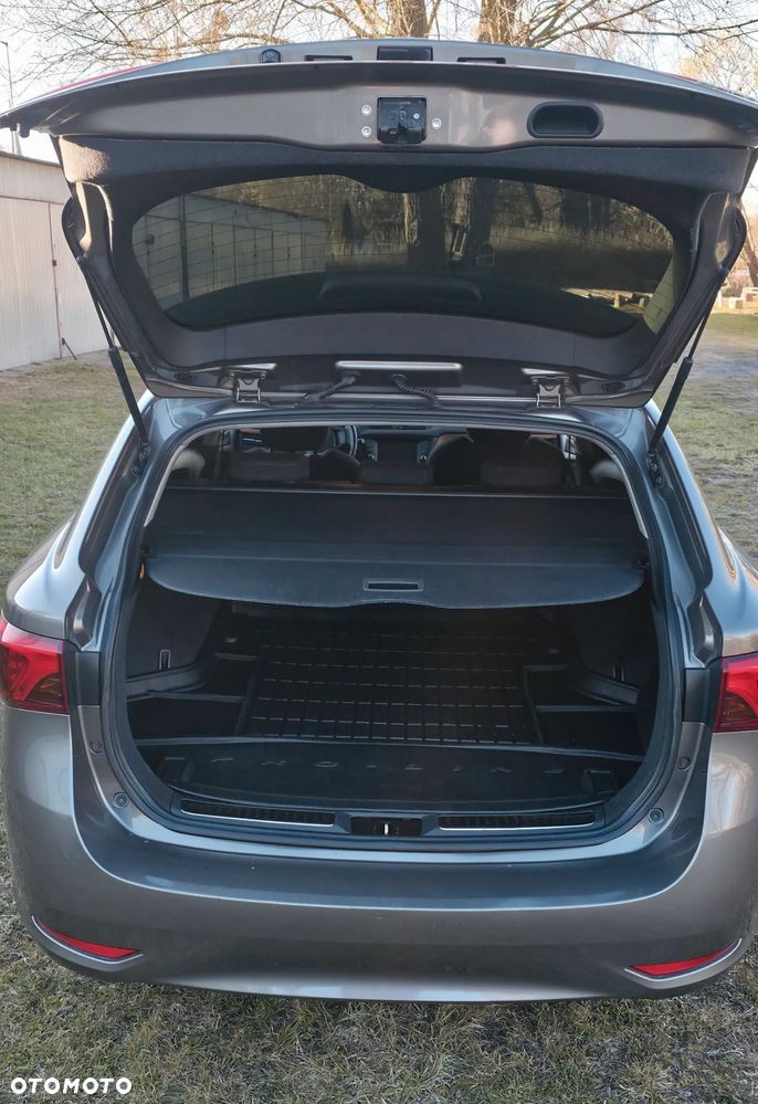 Toyota Avensis Touring Sports 1.8 Multidrive S Business Edition - 15