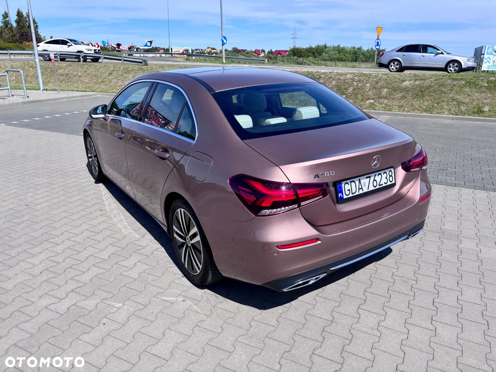 Mercedes-Benz Klasa A 180 Progressive 7G-DCT - 9