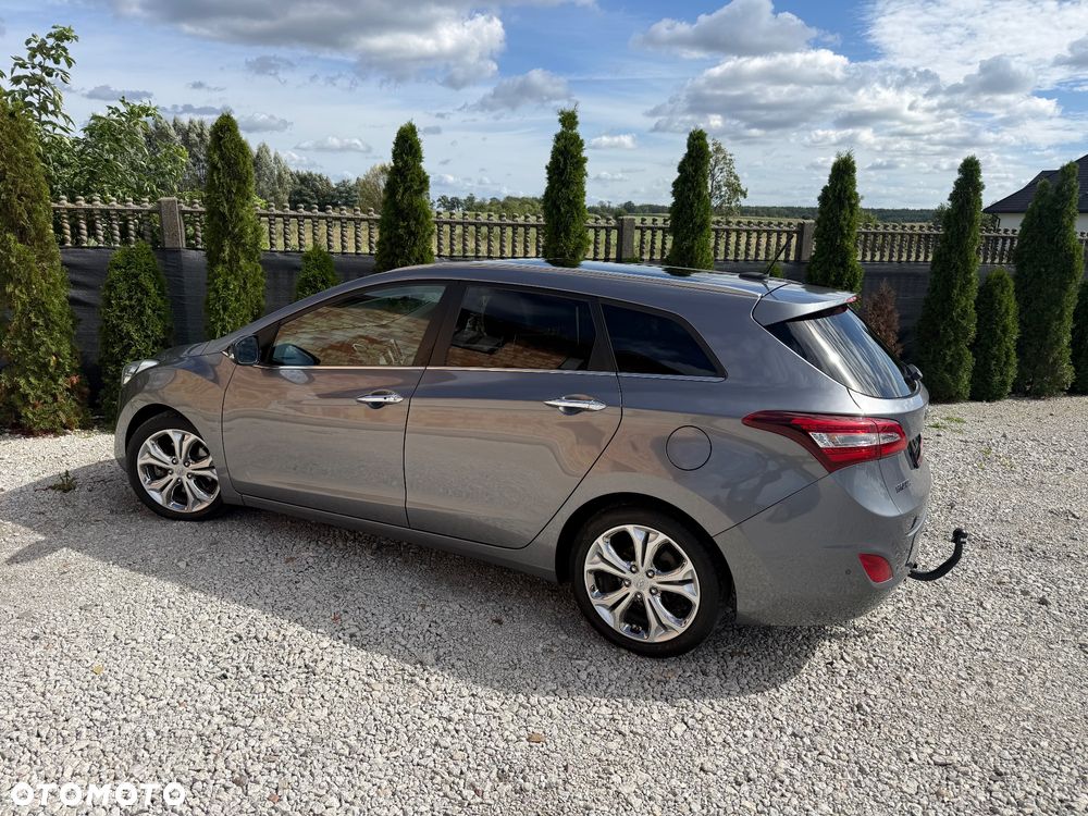 Hyundai i30 blue 1.6 CRDi YES Gold - 8